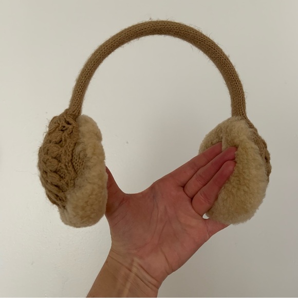 Ear Muffs, Soft and Cozy Winter Ear warmers. - Picture 7 of 14